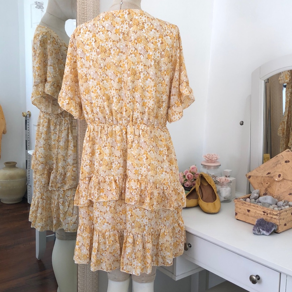 Forever21+ Floral Dress - Picture 4 of 7